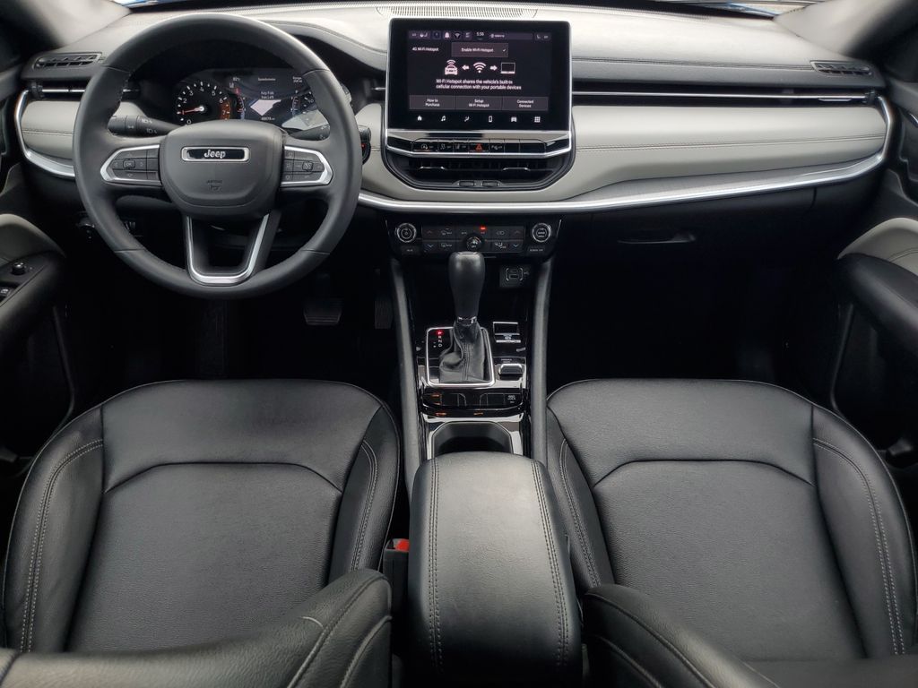 2025 Jeep Compass Limited - Photo 11