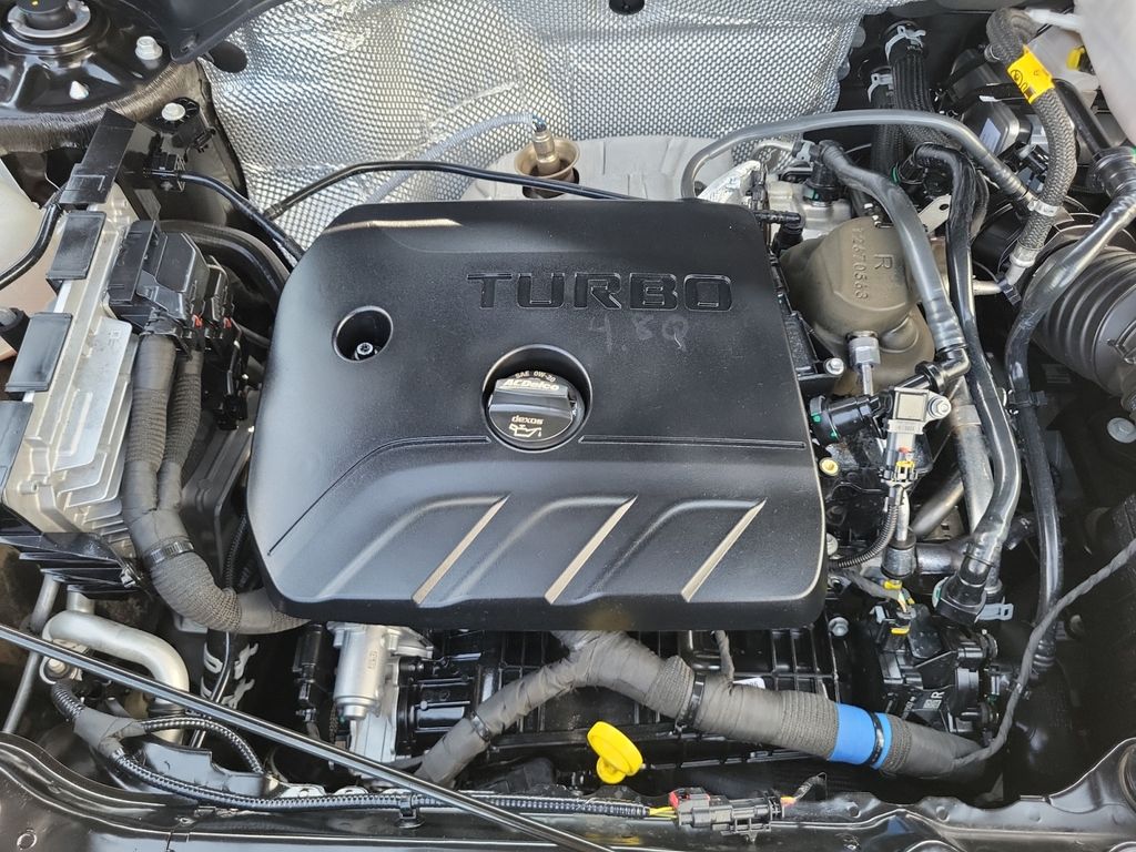 2025 Buick Encore GX Preferred - Photo 29