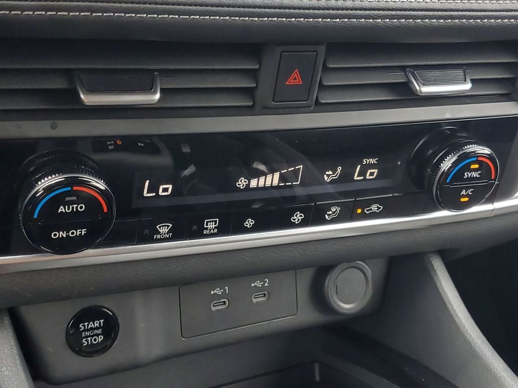 2025 Nissan Rogue SV - Photo 22