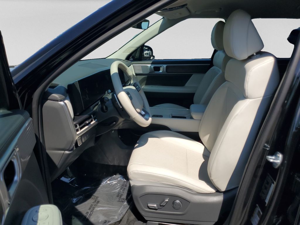 2025 Hyundai Santa Fe SEL - Photo 16