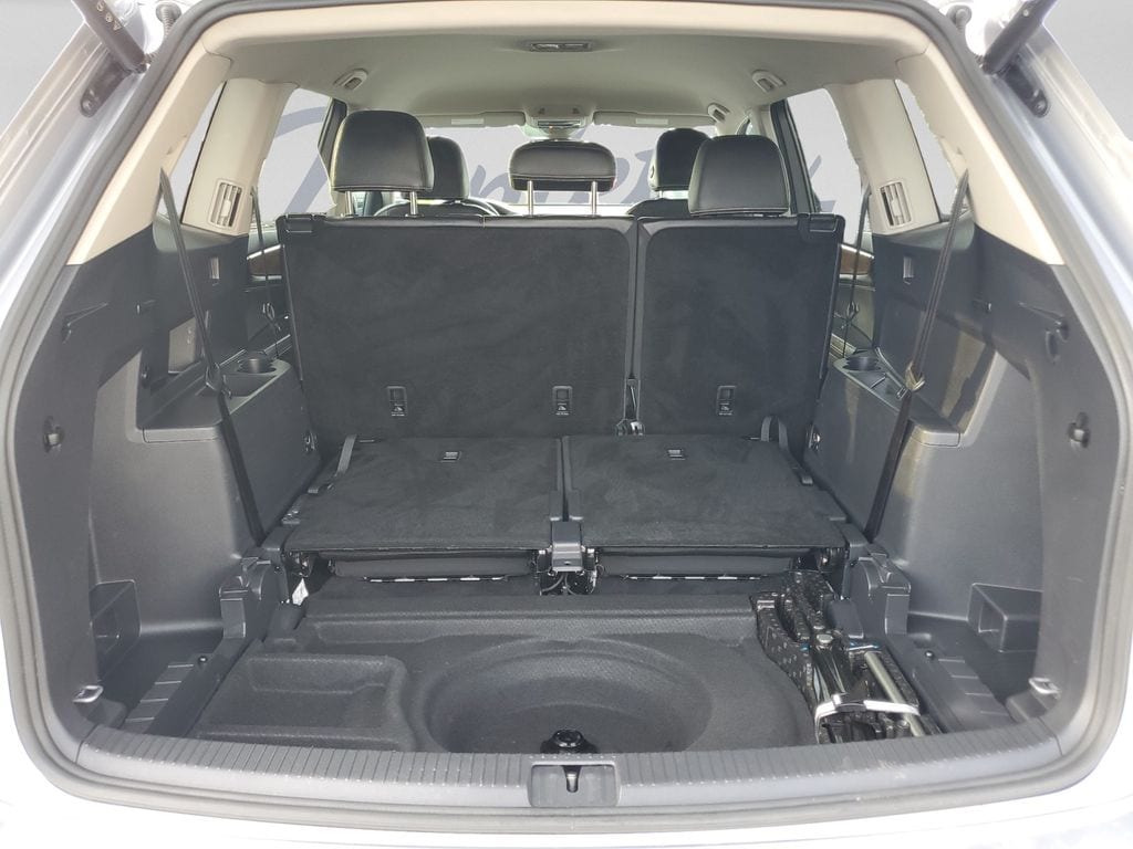 2025 Volkswagen Atlas SE w/Tech - Photo 33