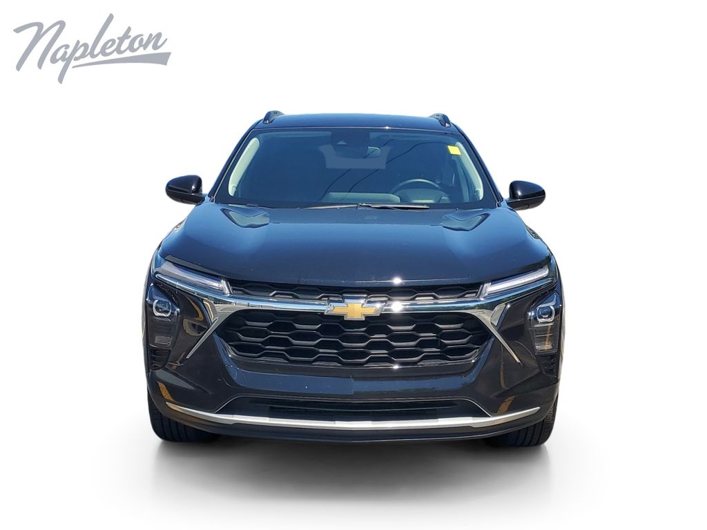 2025 Chevrolet Trax LT - Photo 9