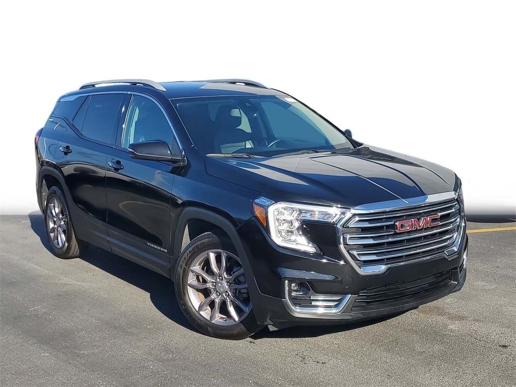 2023 GMC Terrain SLT's photo