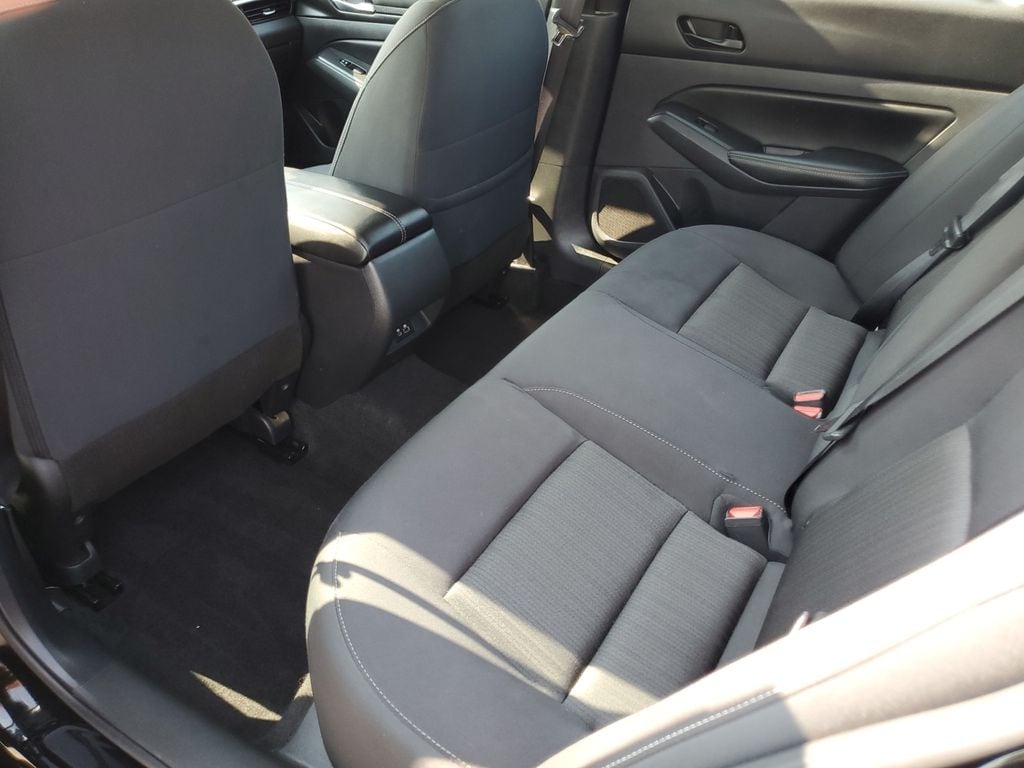 2025 Nissan Altima SV - Photo 24