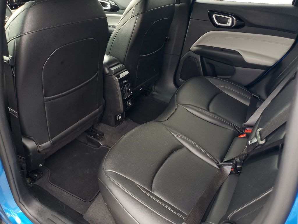 2025 Jeep Compass Limited - Photo 23