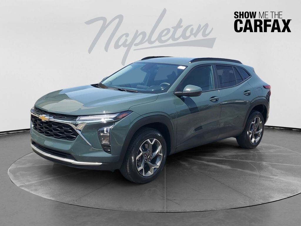 Used 2025 Chevrolet Trax LT SUV