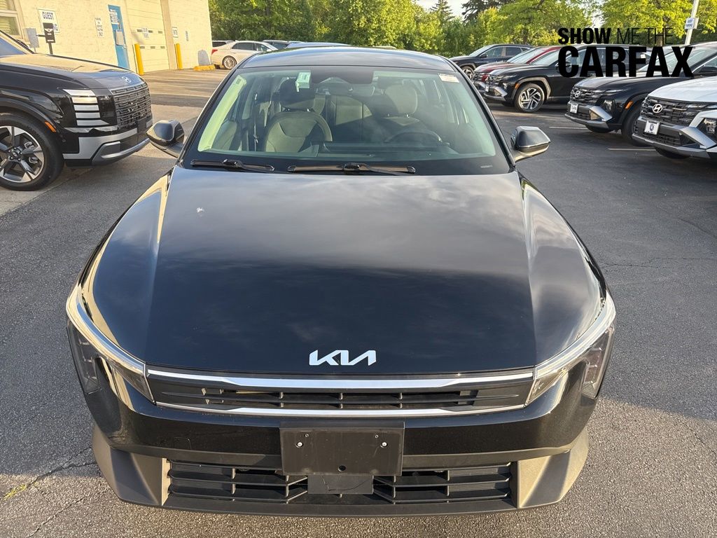 2025 Kia K4 LXS AT's photo