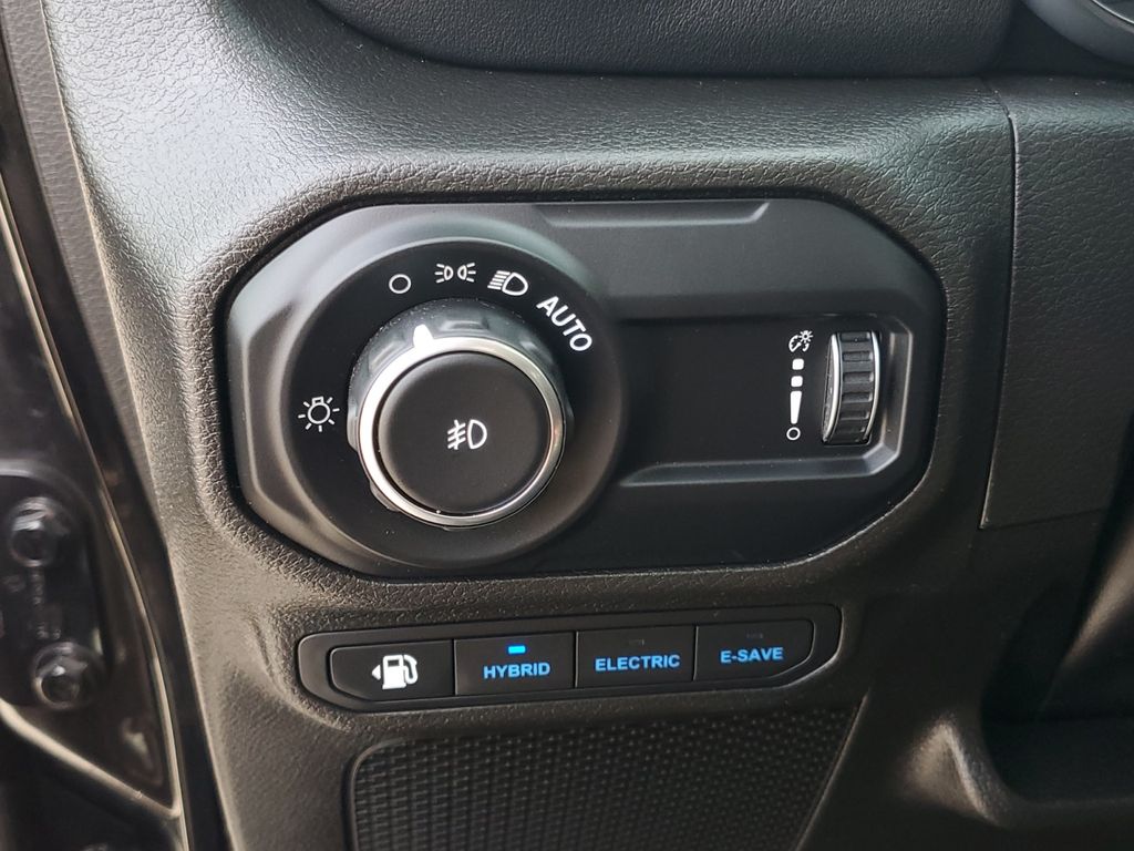 2023 Jeep Wrangler 4xe Sahara 4XE - Photo 17