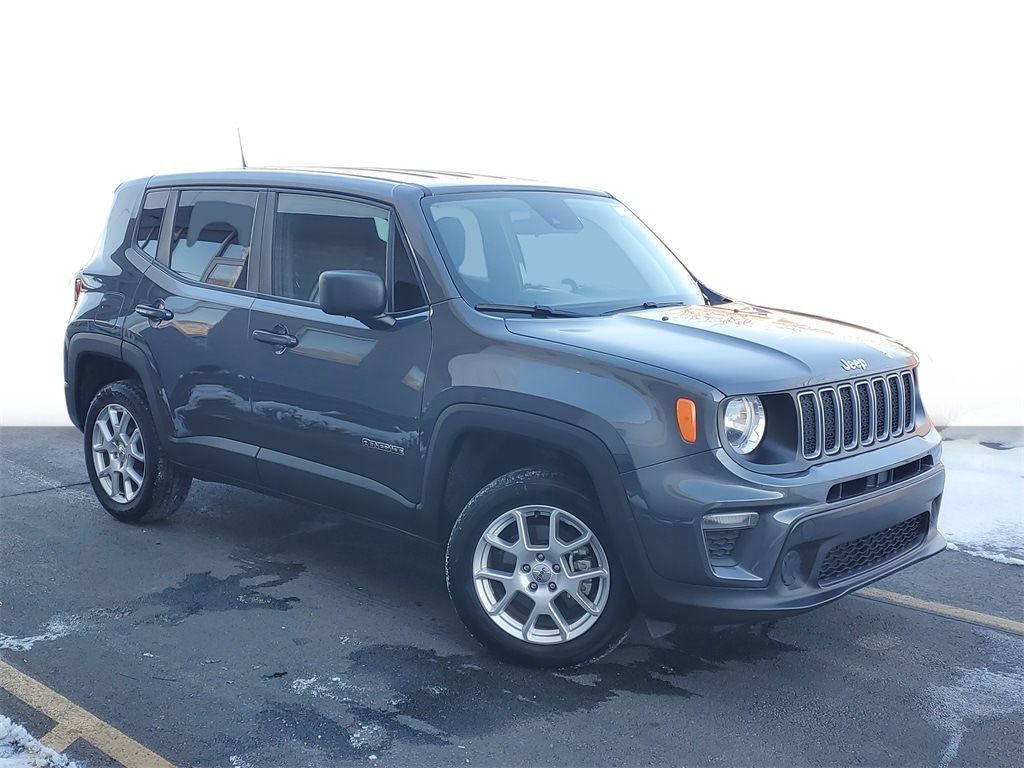 2023 Jeep Renegade Latitude's photo