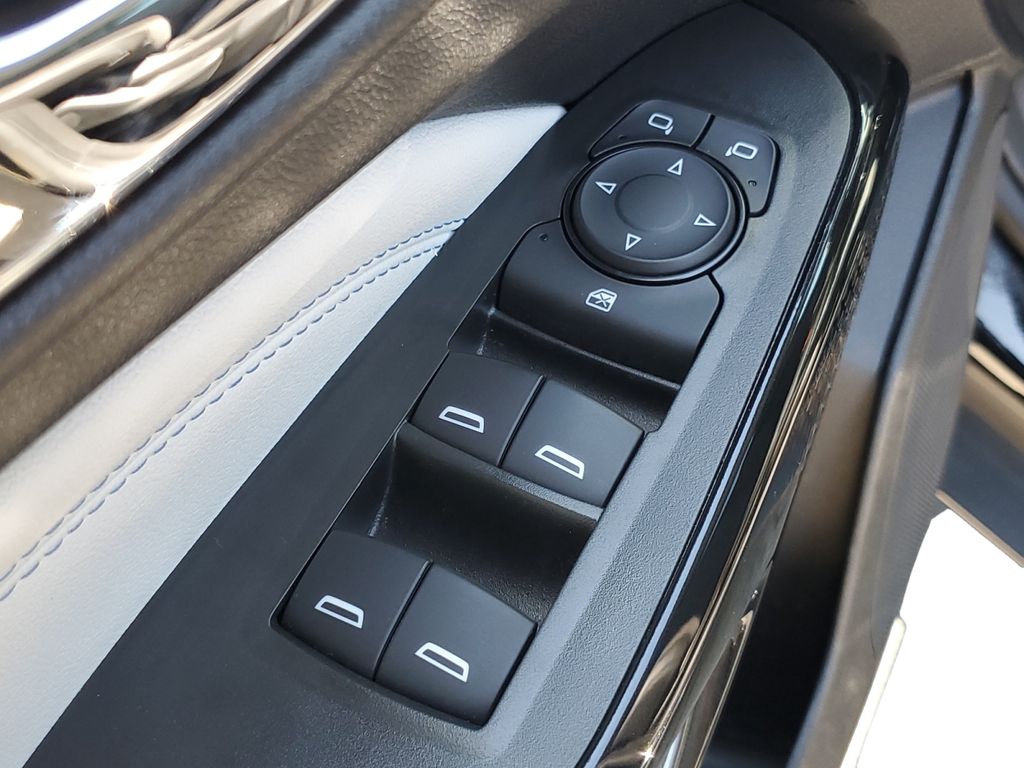 2025 Chevrolet Trax LT - Photo 24