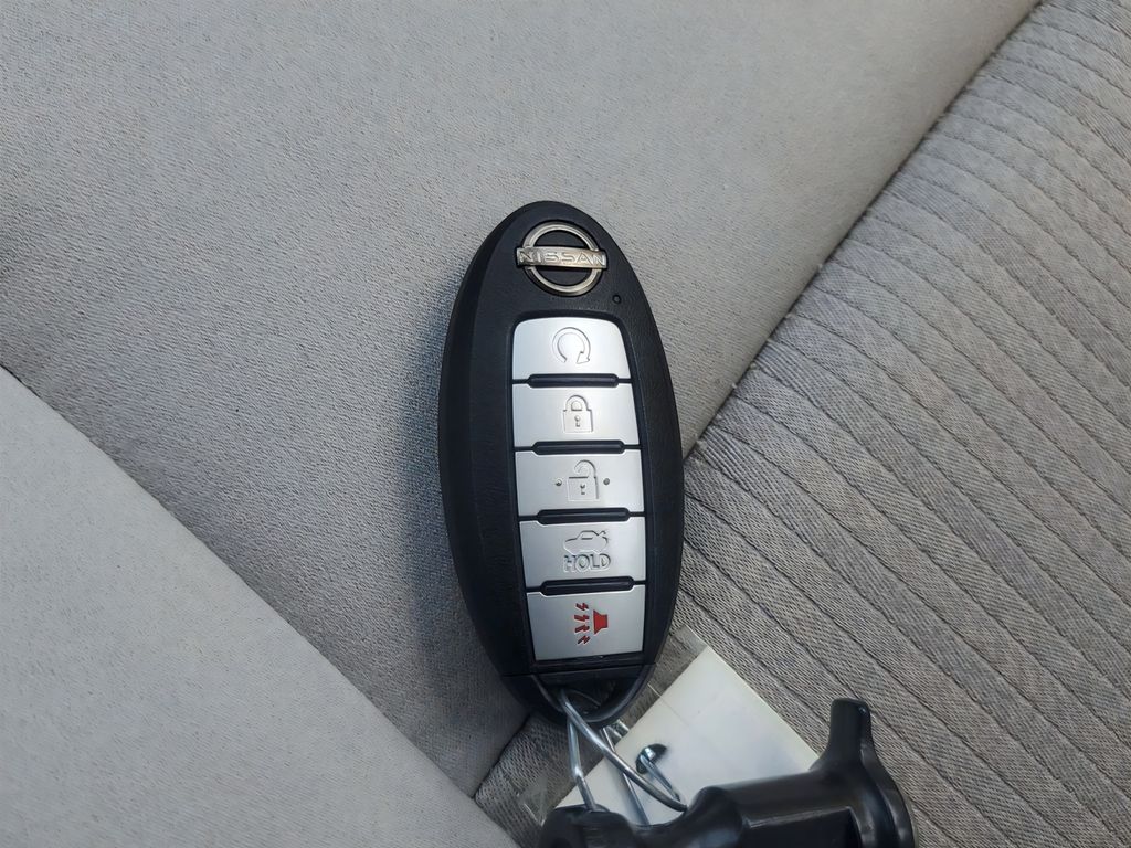 2025 Nissan Altima SV - Photo 31