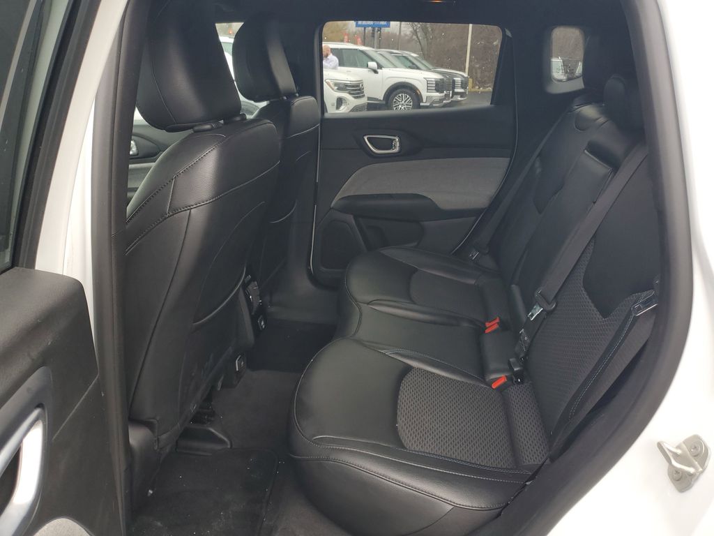 2023 Jeep Compass Latitude - Photo 25