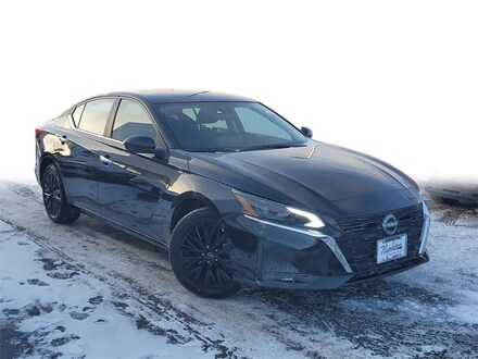 2025 Nissan Altima SV Sedan