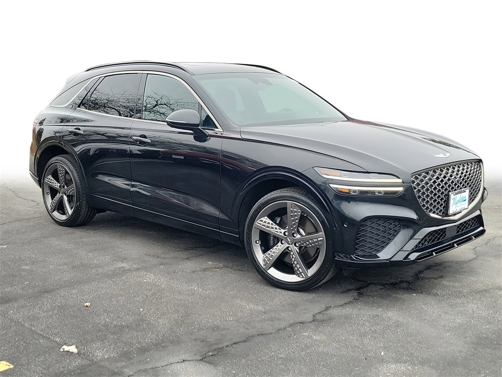 2023 GENESIS GV70 Standard's photo