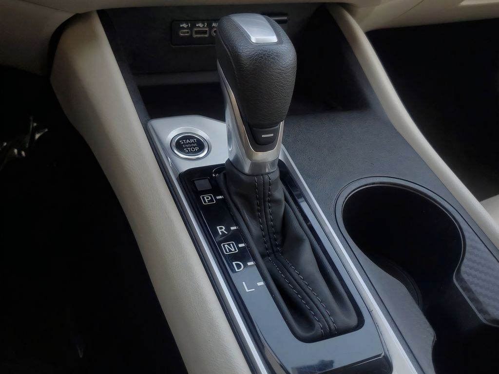 2025 Nissan Altima SV - Photo 28