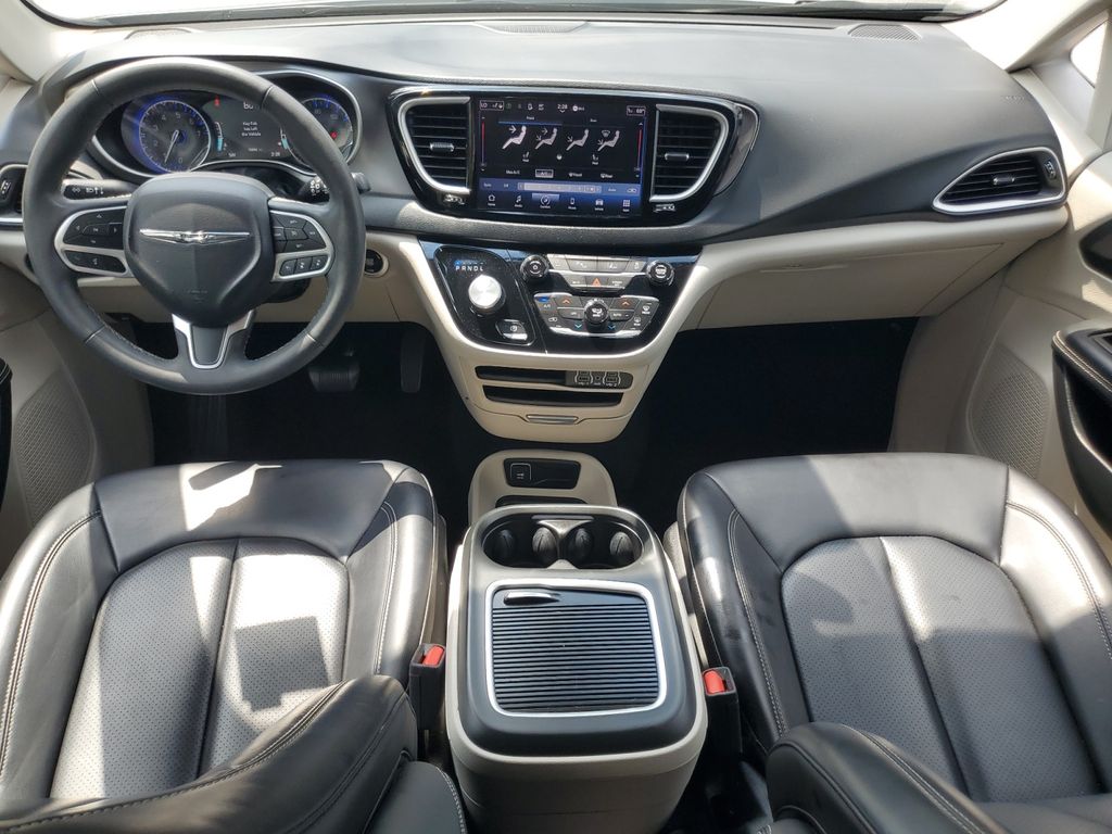 2023 Chrysler Pacifica Touring L - Photo 11