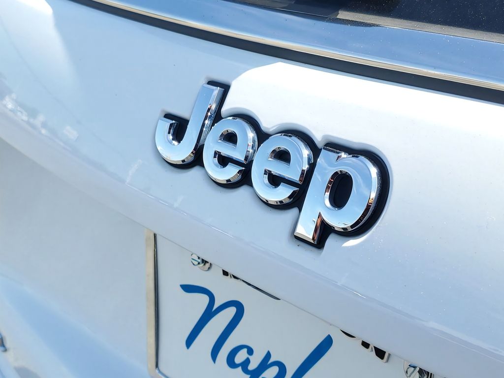 2025 Jeep Compass Limited - Photo 8