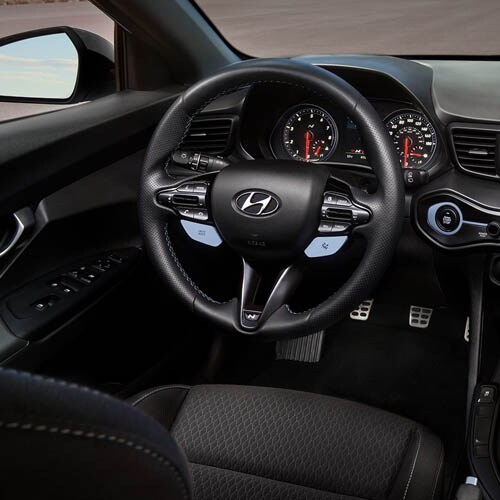 hyundai-veloster-vs-kia-soul-interior