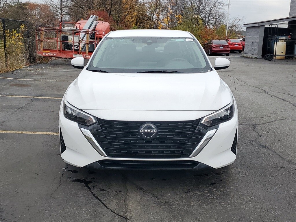 2024 Nissan Sentra SV photo 2