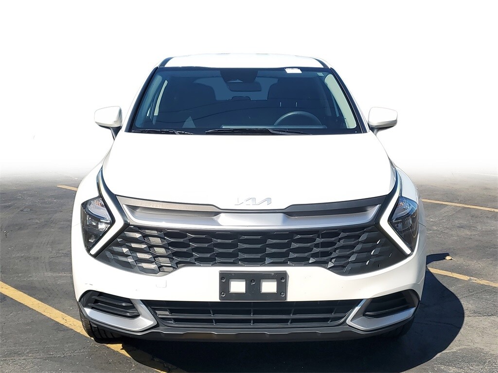 2023 Kia Sportage LX photo 2