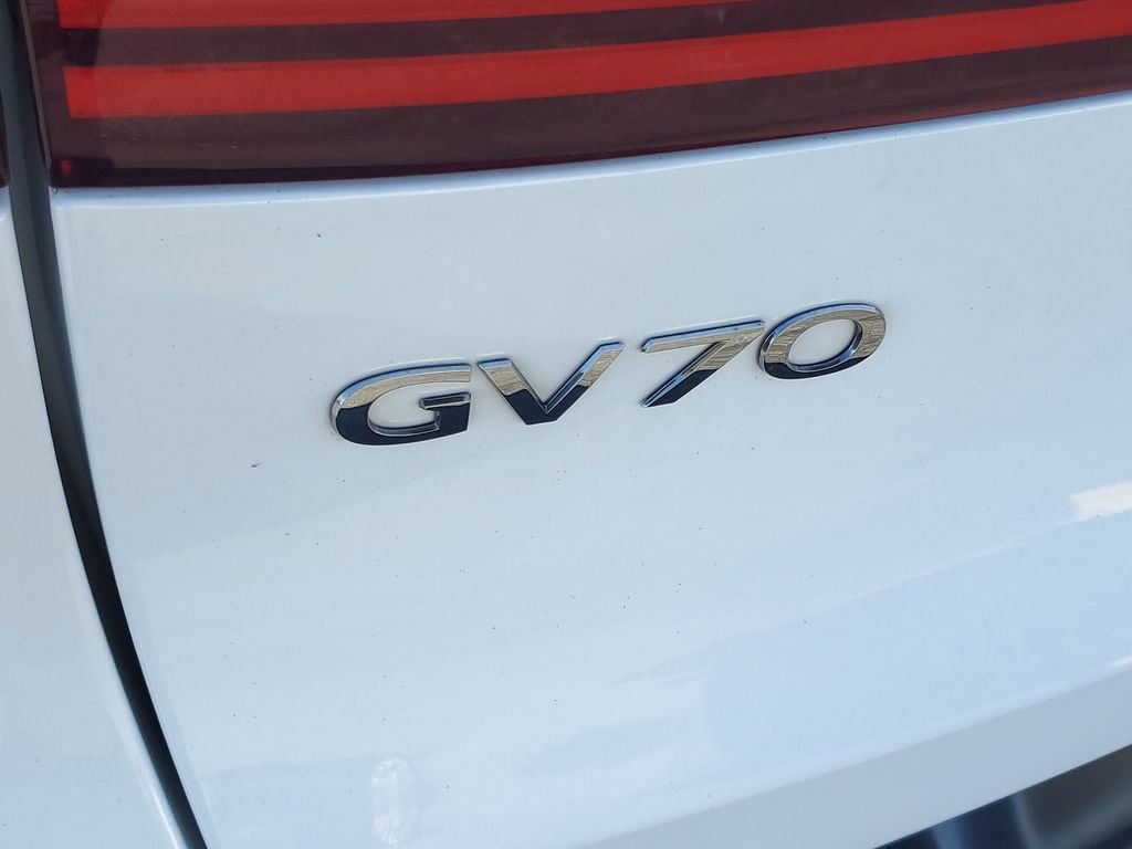 2023 GENESIS GV70 Standard - Photo 8