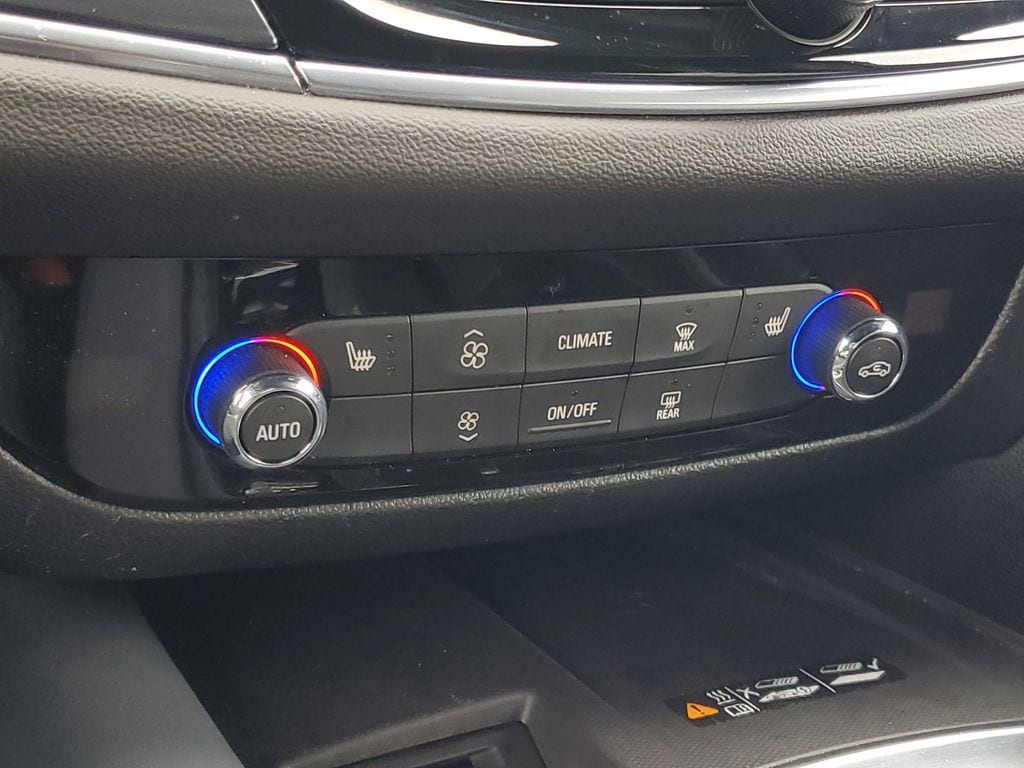 2024 Buick Enclave Essence - Photo 24