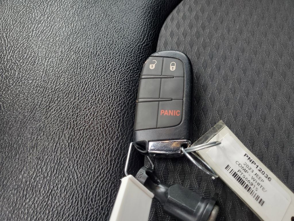 2023 Jeep Compass Latitude - Photo 29
