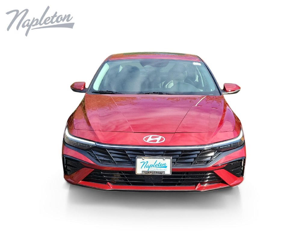 2025 Hyundai Elantra Limited - Photo 9