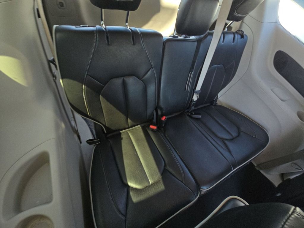 2023 Chrysler Pacifica Limited - Photo 7