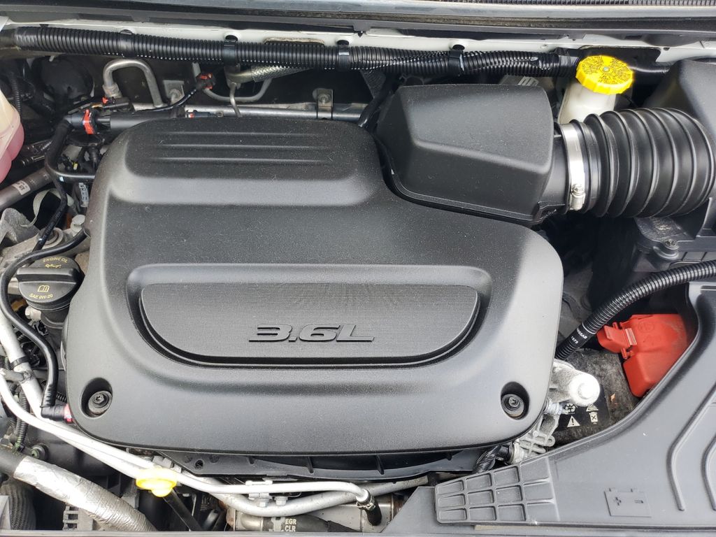 2023 Chrysler Pacifica Touring L - Photo 30