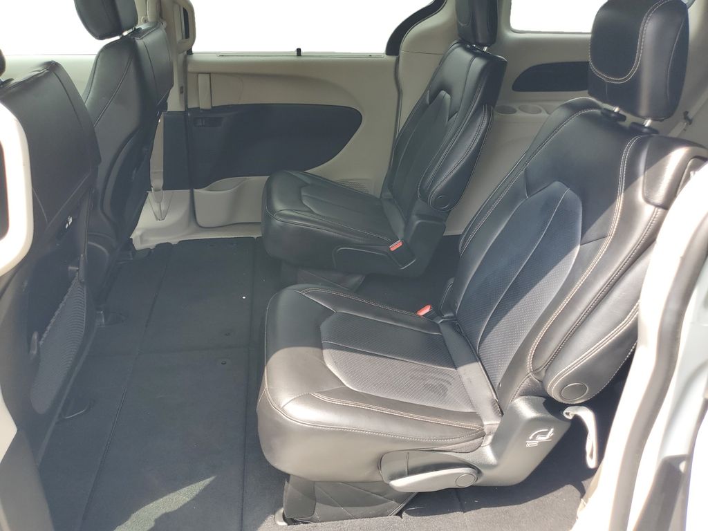 2023 Chrysler Pacifica Touring L - Photo 25