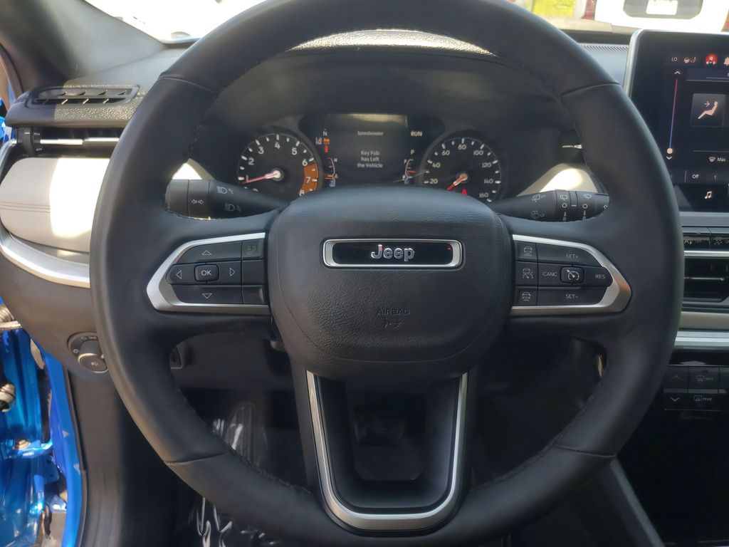 2025 Jeep Compass Limited - Photo 17