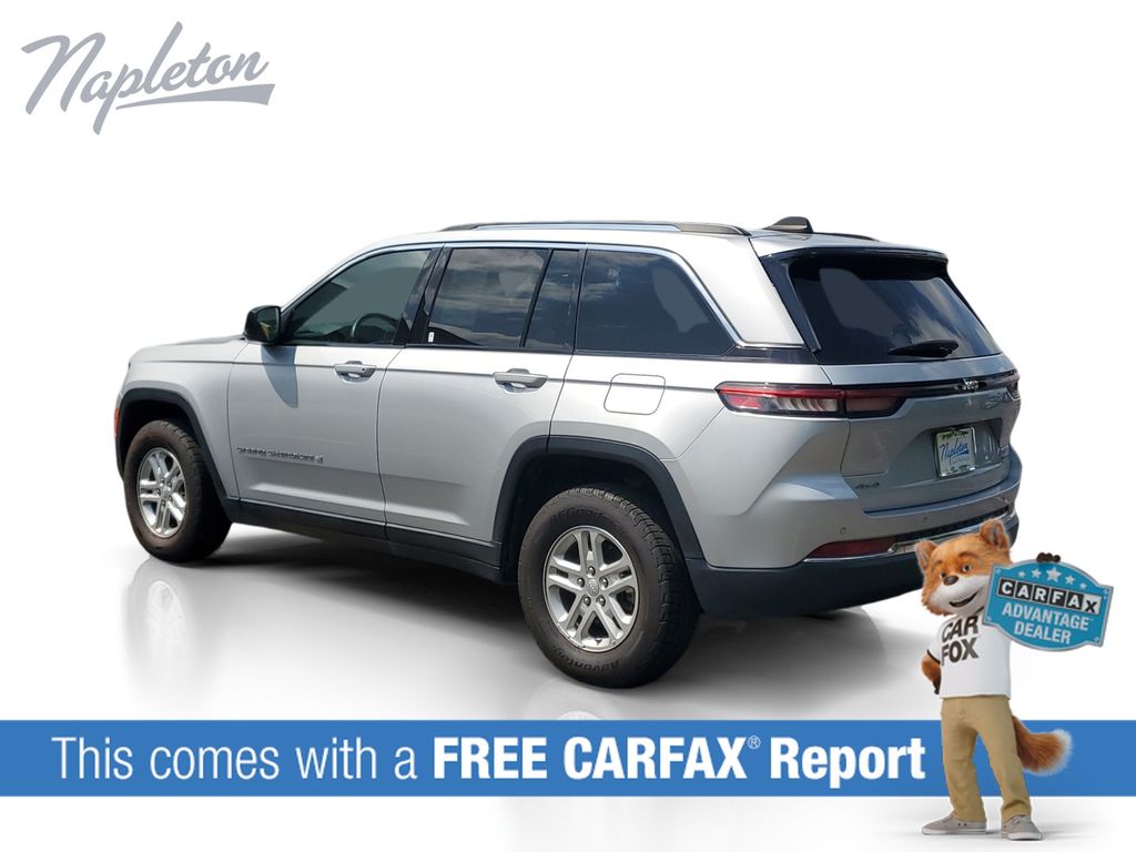 2024 Jeep Grand Cherokee Laredo - Photo 3