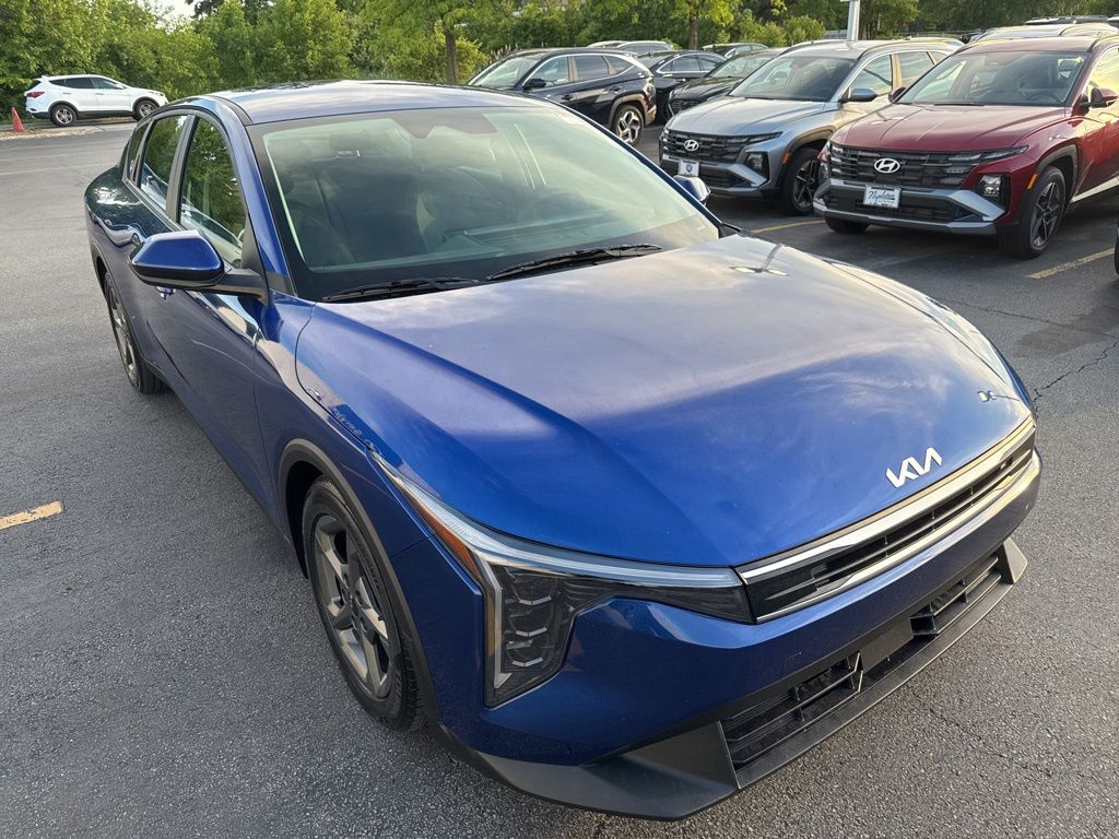 2025 Kia K4 LXS - Photo 7