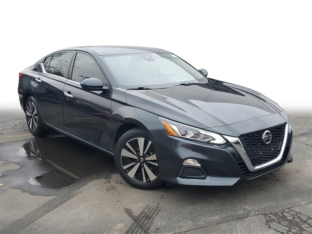 2021 Nissan Altima SV's photo