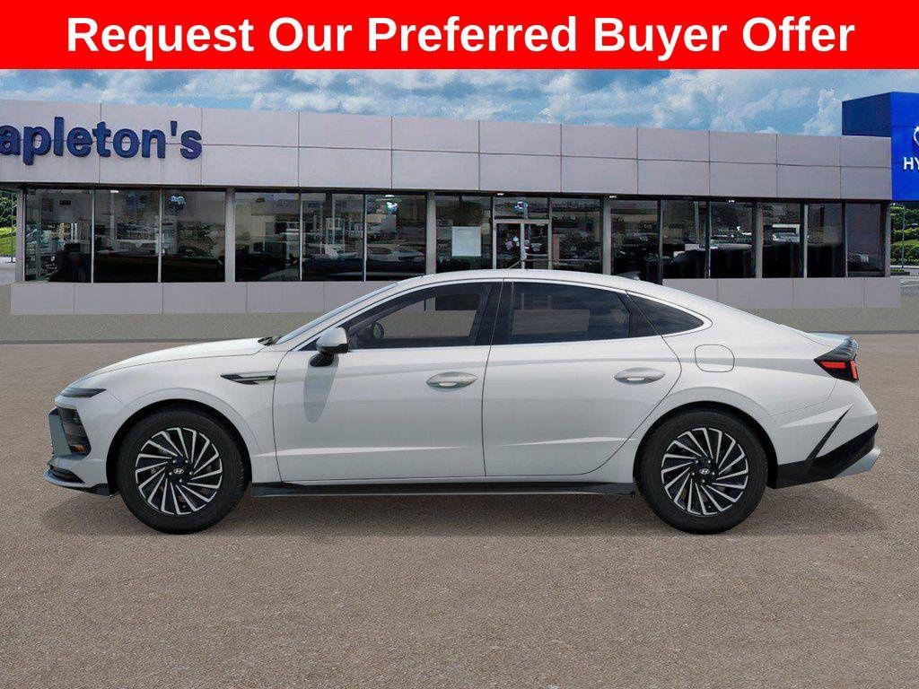 New 2026 Hyundai Sonata Hybrid SEL Sedan