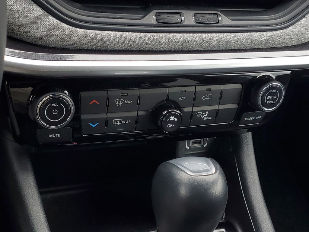 2023 Jeep Compass Latitude - Photo 23