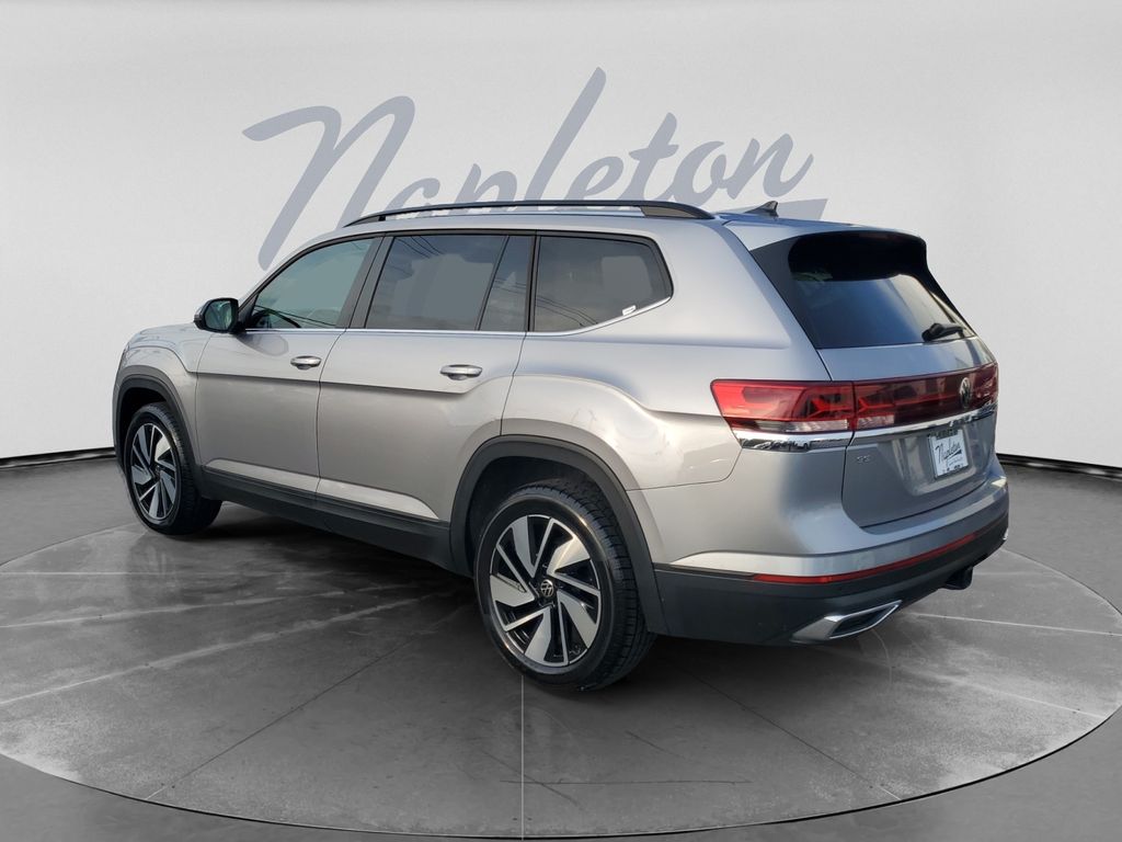 2025 Volkswagen Atlas SE w/Tech - Photo 6