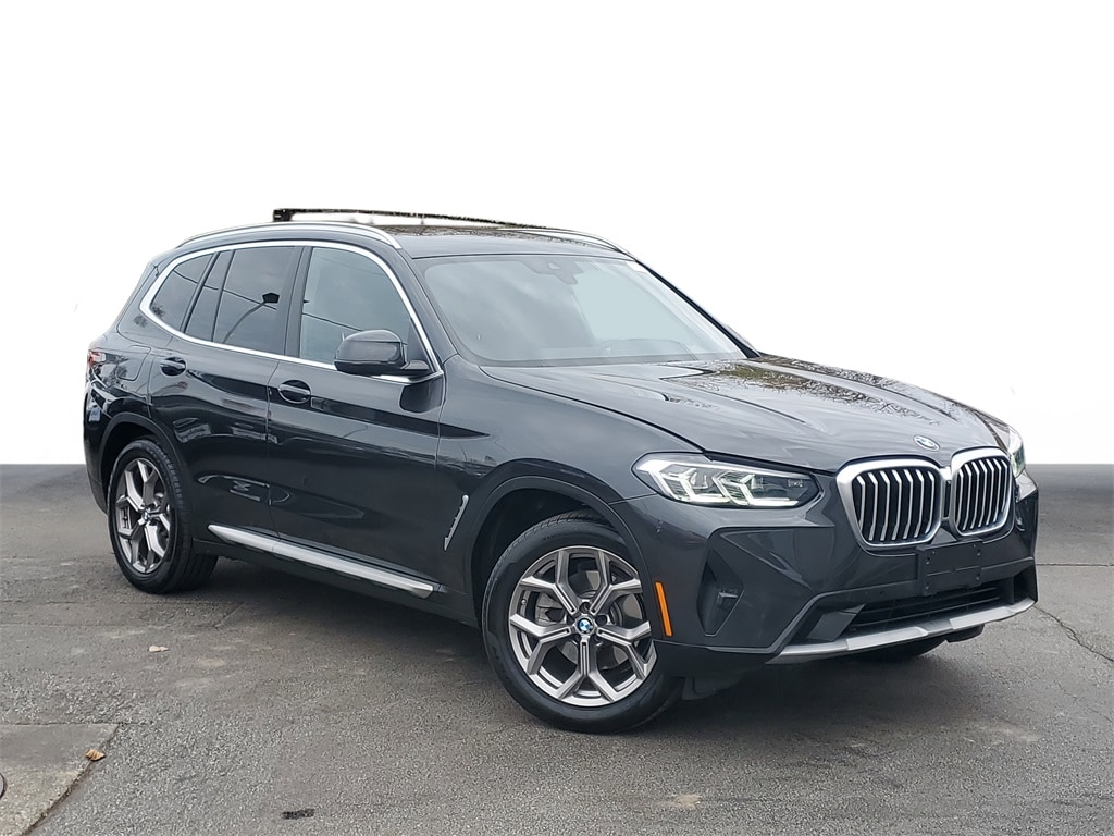 2022 BMW X3 30i's photo