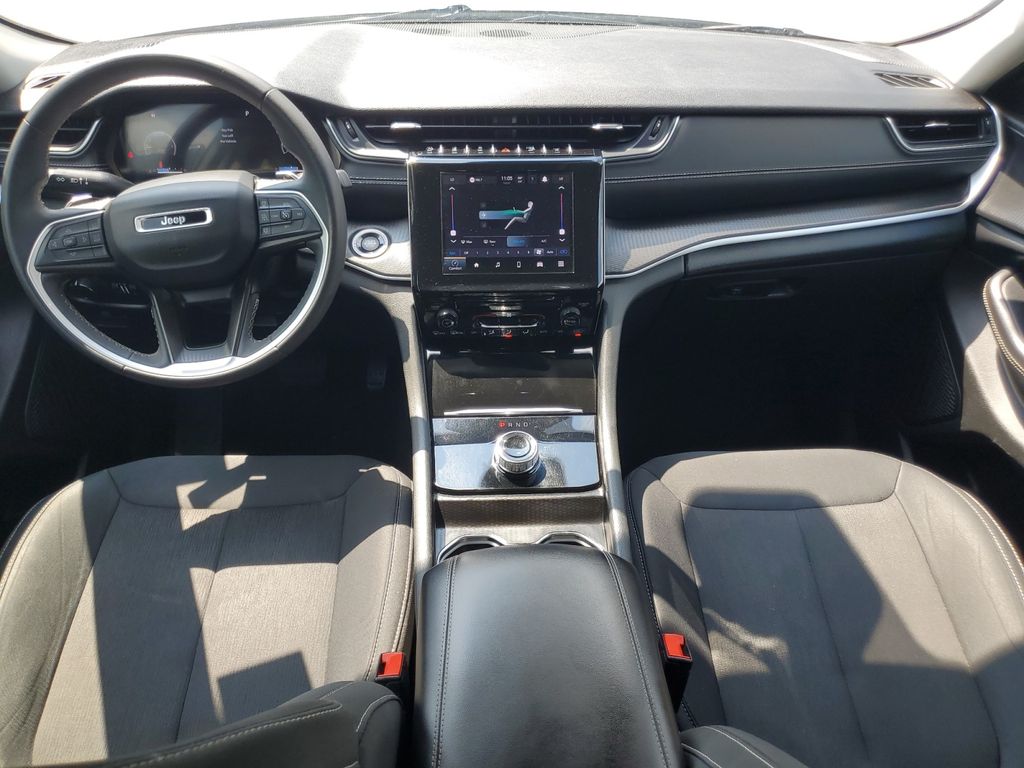2024 Jeep Grand Cherokee Laredo - Photo 11