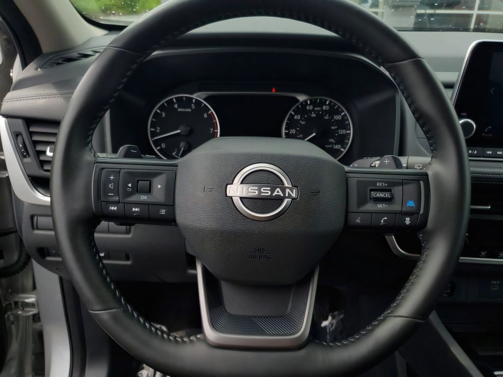 2025 Nissan Rogue SV - Photo 17