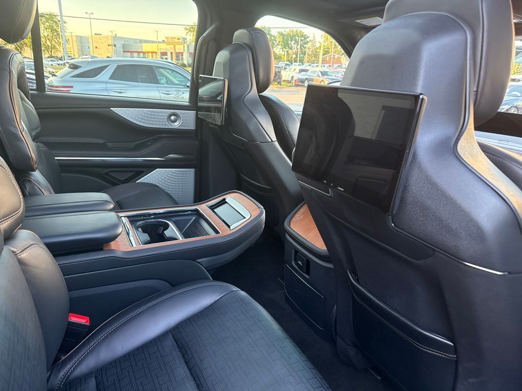 2025 Lincoln Navigator Black Label - Photo 16