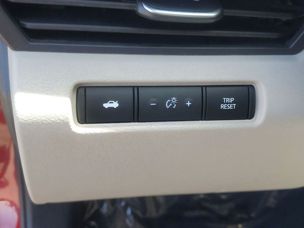2025 Nissan Altima SV - Photo 16