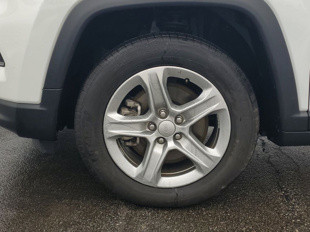 2023 Jeep Compass Latitude - Photo 11