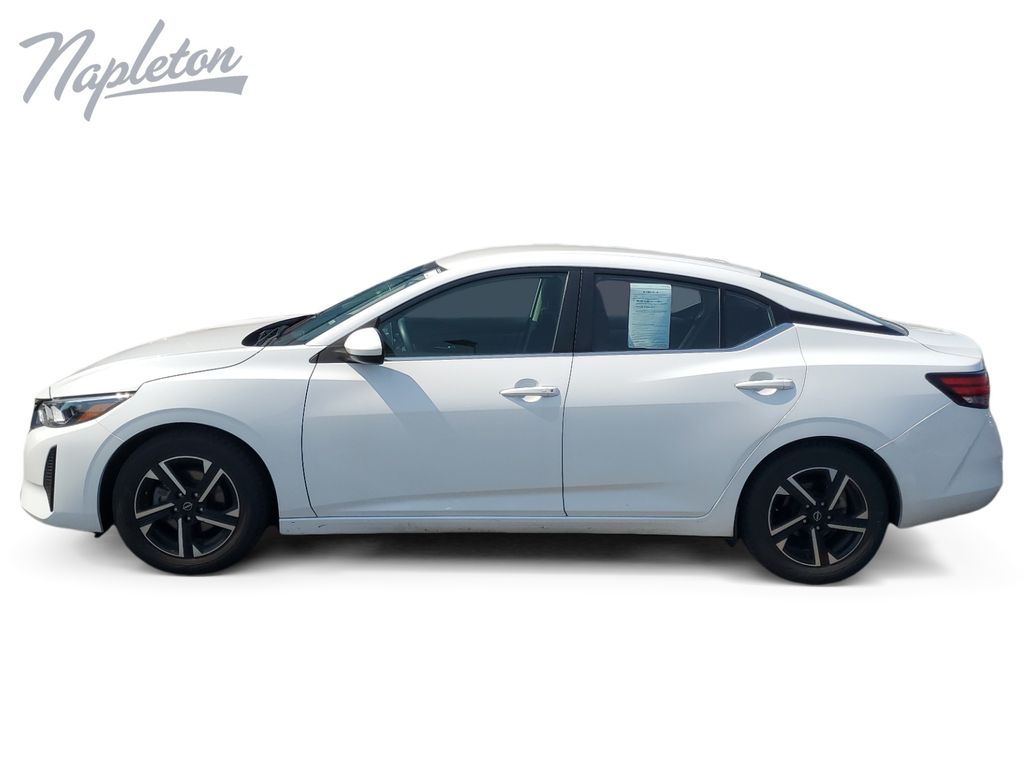 Used 2024 Nissan Sentra SV with VIN 3N1AB8CV9RY381695 for sale in Calumet City, IL