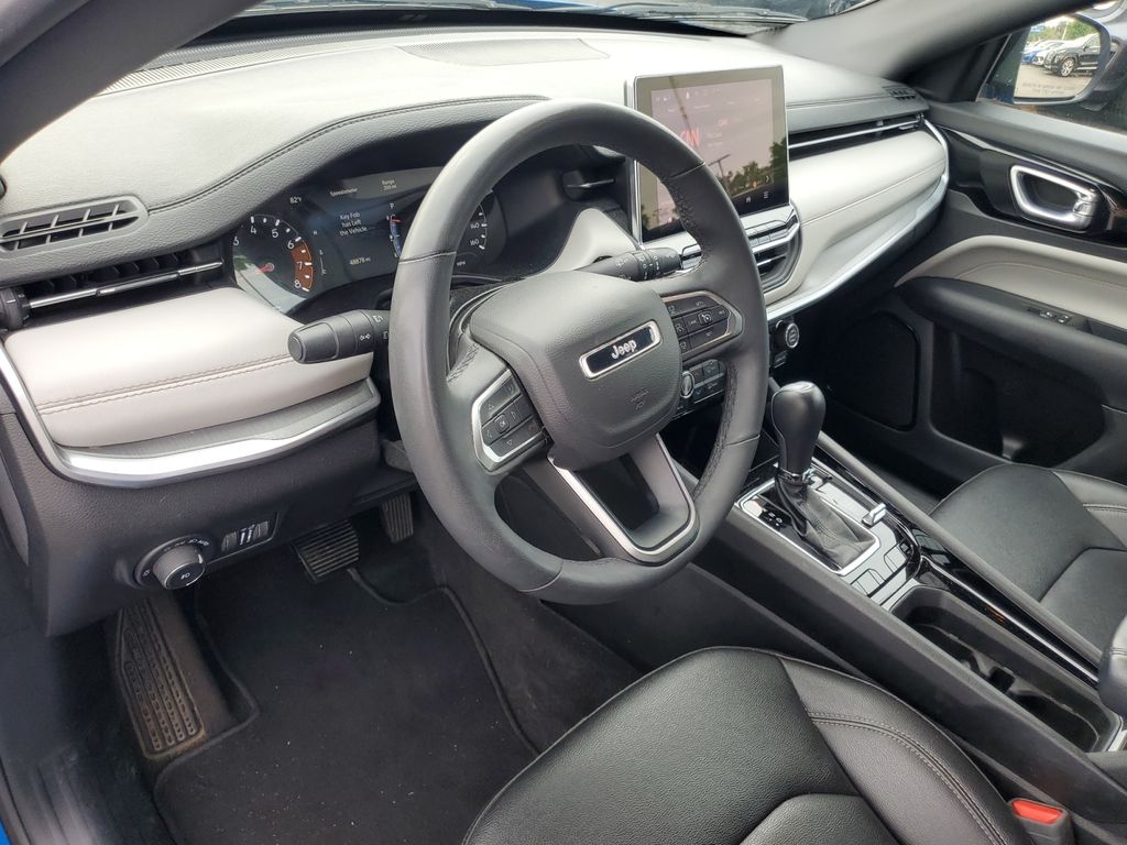 2025 Jeep Compass Limited - Photo 30