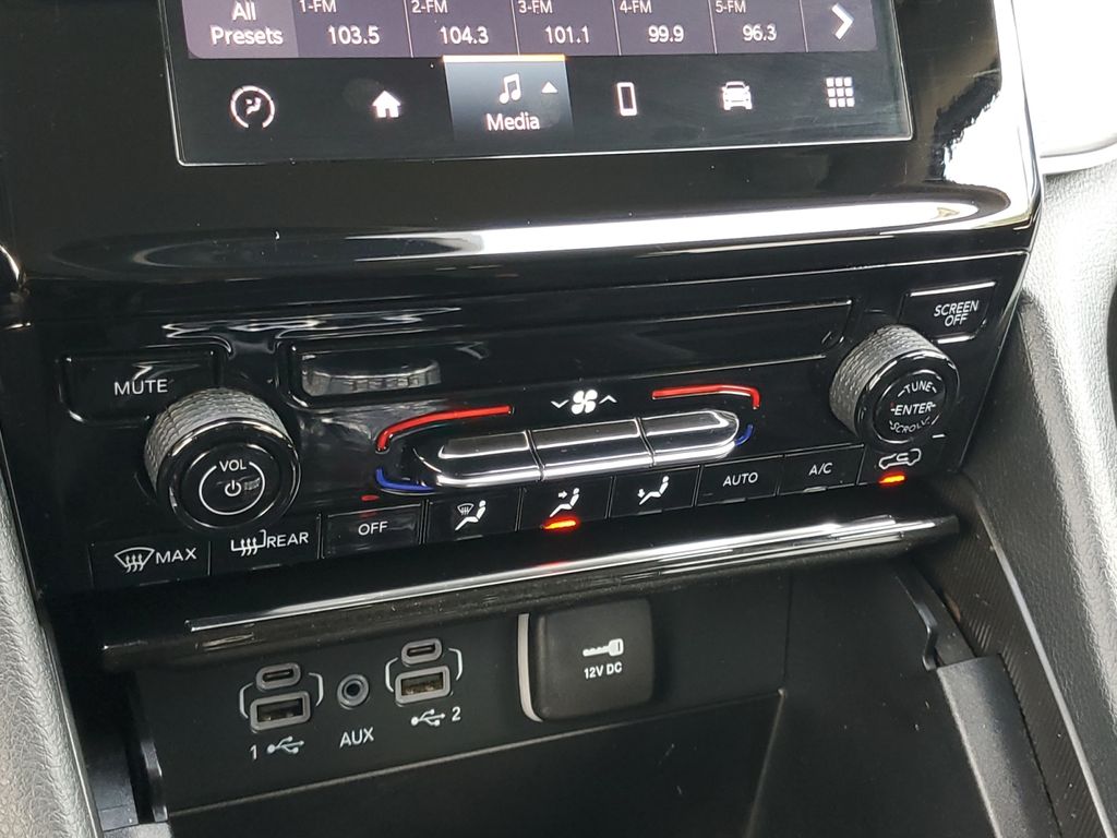 2024 Jeep Grand Cherokee Laredo - Photo 17