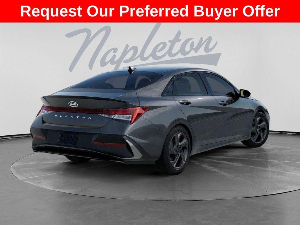 New 2026 Hyundai Elantra SEL Sport Sedan
