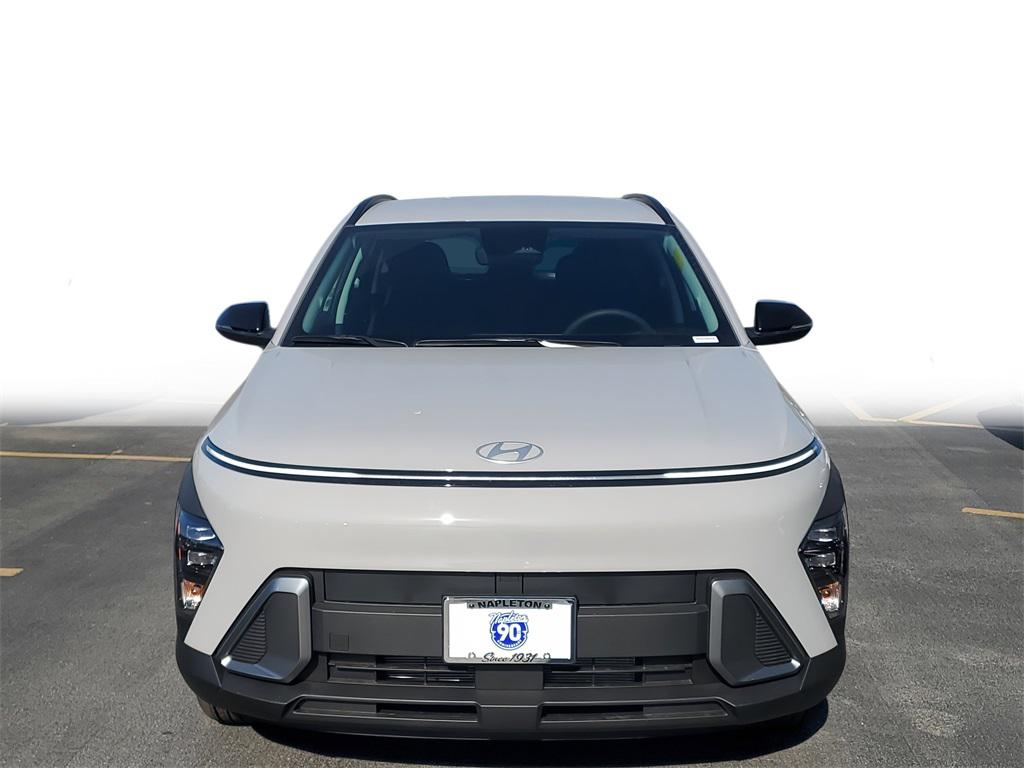 2026 Hyundai Kona SEL photo 2