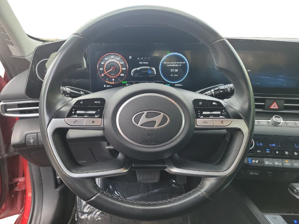 2025 Hyundai Elantra Limited - Photo 12
